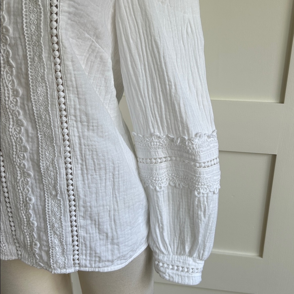 Boden- “Trim interest” White  Detail Top - Picture 6 of 10